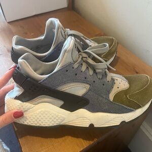 Nike Air Huarache Running Shoes Green and Blue 8.5